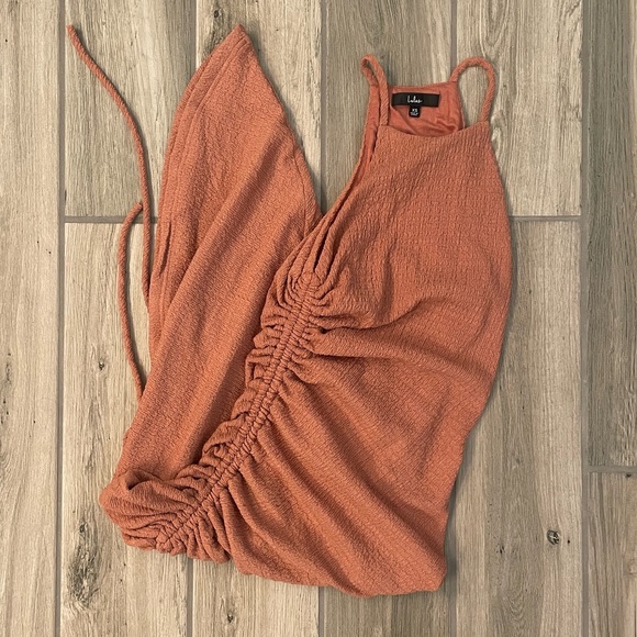 Lulu's - Picture 3 of 4